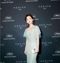 薄荷绿明星,闪耀时尚界的清新之光