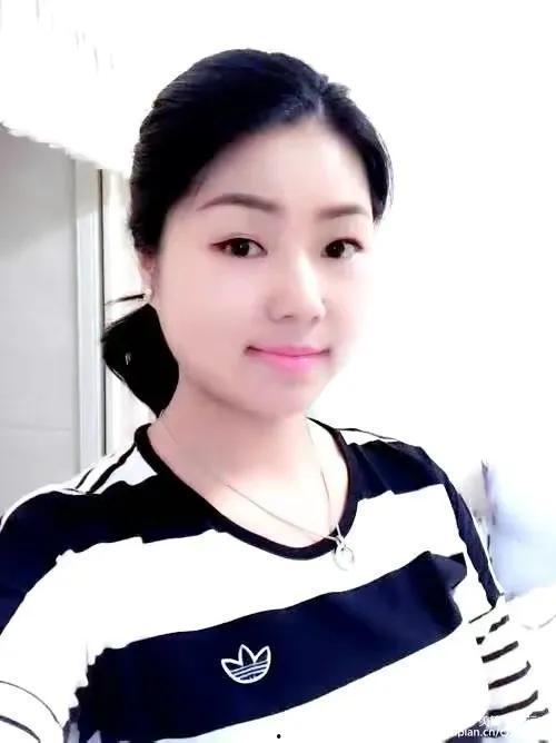 网红歌手梁佳琦,音乐网红的崛起之路